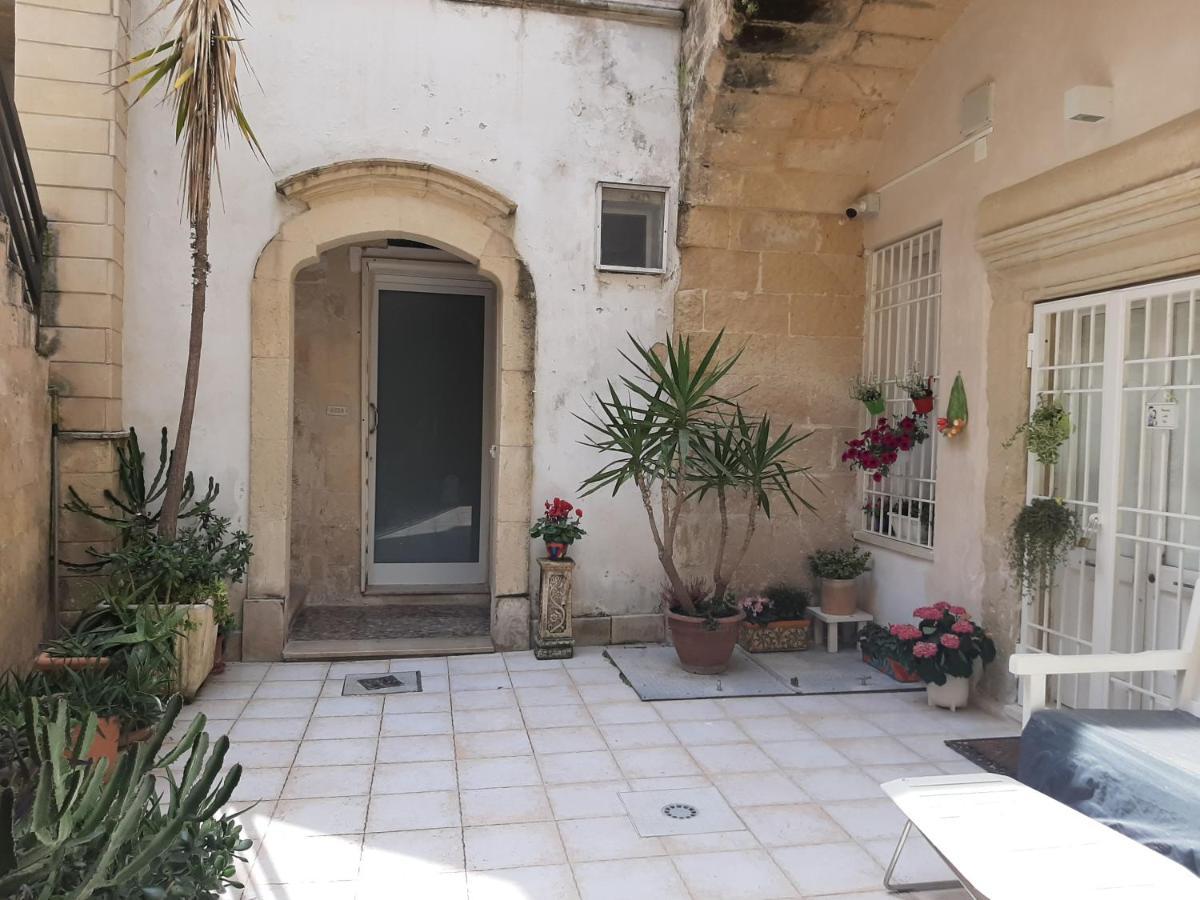 Il Vico Apartment Лече Екстериор снимка